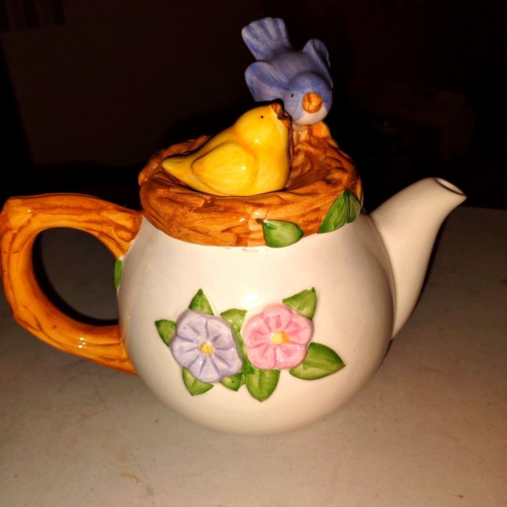 Teleflora Birds Nest Teapot